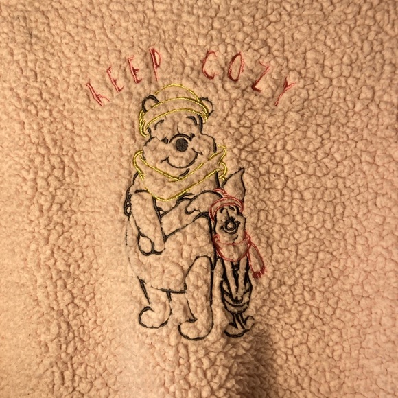 Disney Winnie the Pooh Fleece Loungewear Top S Cozy Warm. - Picture 2 of 5